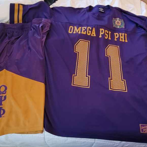 Short set - Picture 1 of 5